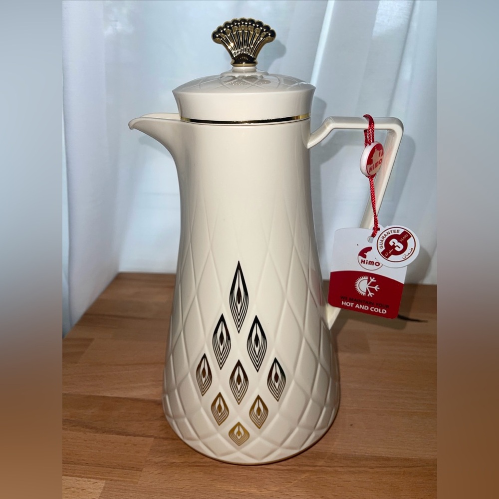 New HiMo brand (middle eastern) insulated pitcher (hot and cold). Plastic
